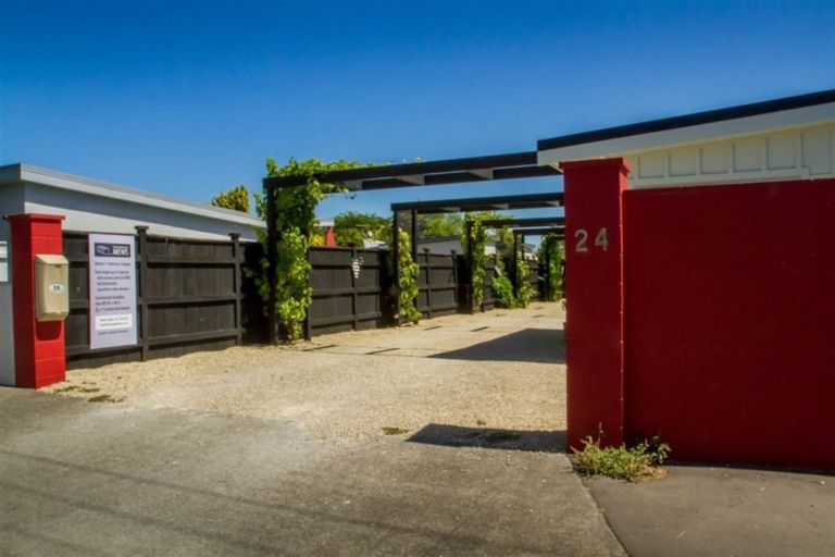 Photo of property in 24 Cologne Street, Martinborough, 5711