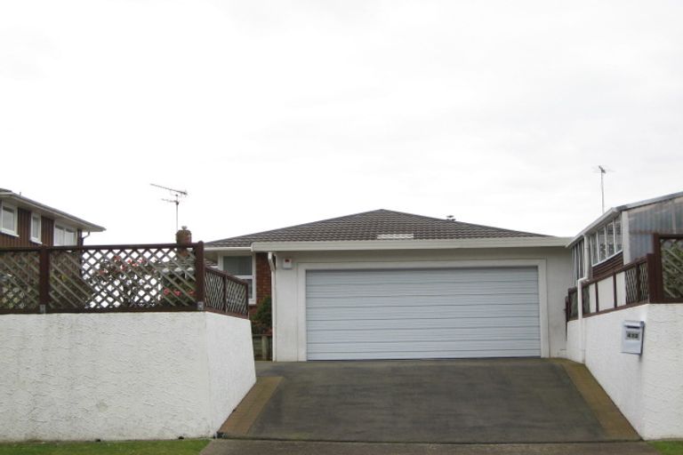 Photo of property in 412 Devon Street West, Lynmouth, New Plymouth, 4310