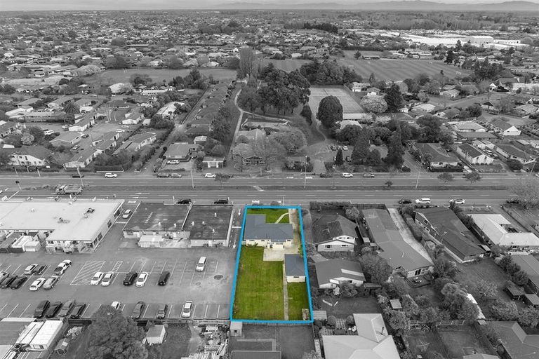 Photo of property in 292 Main North Road, Redwood, Christchurch, 8051