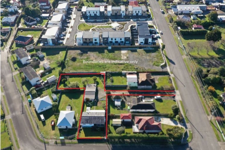 Photo of property in 1 Mahoe Street, Levin, 5510