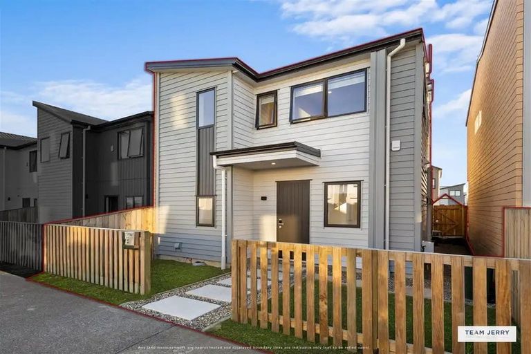 Photo of property in 11 Te Kaapia Road, Papakura, 2110