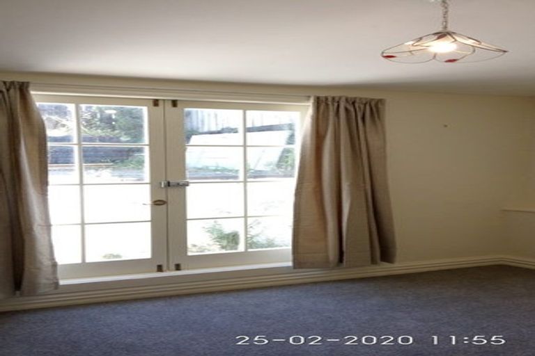 Photo of property in 43 Roxburgh Street, Mount Victoria, Wellington, 6011