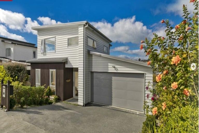Photo of property in 50 Remuremu Street, Long Bay, Auckland, 0630