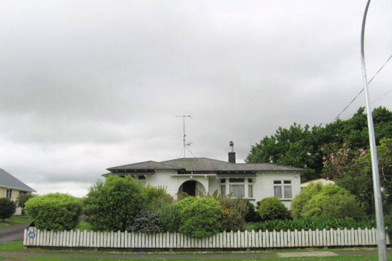 Photo of property in 14 Aorangi Road, Paeroa, 3600