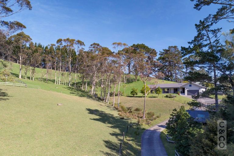 Photo of property in 589 Inland Road, Helensville, 0875