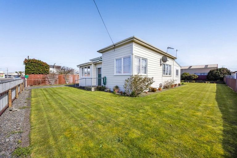 Photo of property in 253 Princes Street, Hawera, 4610