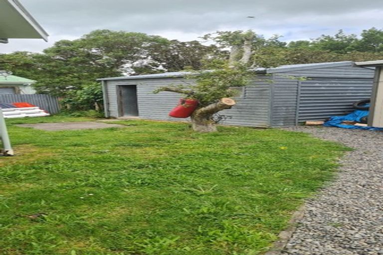 Photo of property in 72 Woodward Street East, Featherston, 5710