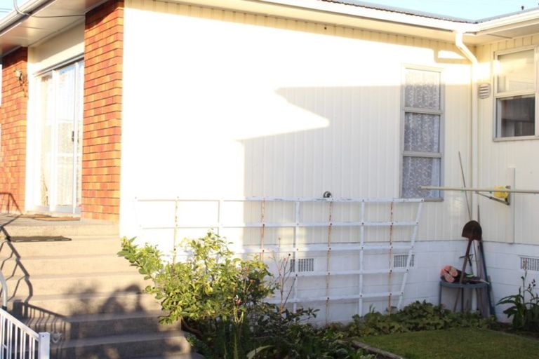 Photo of property in 112 Frankley Road, Frankleigh Park, New Plymouth, 4310