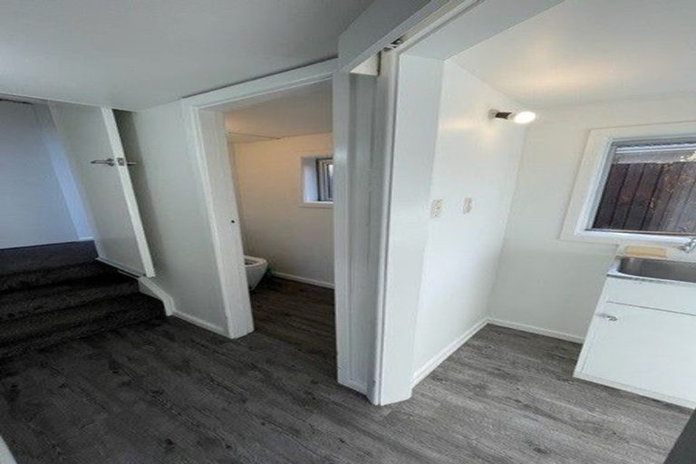 Photo of property in 9 Powell Crescent, Ilam, Christchurch, 8041