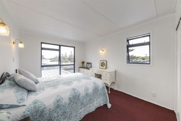 Photo of property in 17 Works Road, Longburn, Palmerston North, 4412
