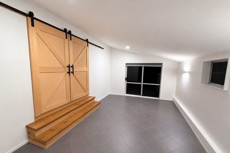 Photo of property in 8 Pandora Place, Pakuranga, Auckland, 2010