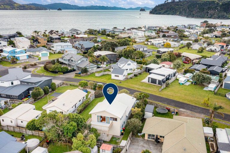 Photo of property in 15 The Crowsnest, Cooks Beach, Whitianga, 3591