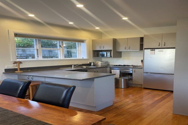 Photo of property in 33 Benares Street, Khandallah, Wellington, 6035