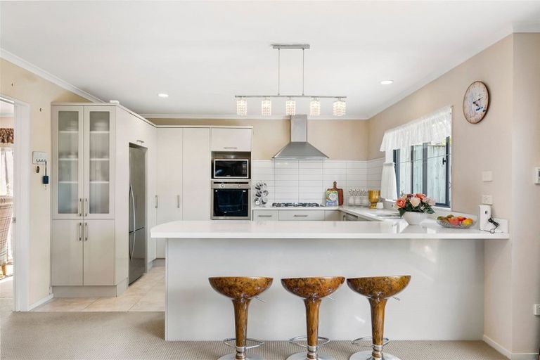 Photo of property in 98 Jeffs Road, Flat Bush, Auckland, 2016