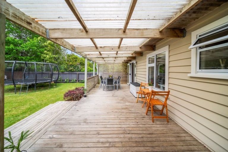 Photo of property in 15 Nikau Street, Inglewood, 4330