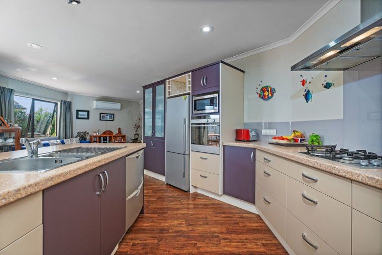 Photo of property in 38 Kupe Drive, Whitianga, 3510