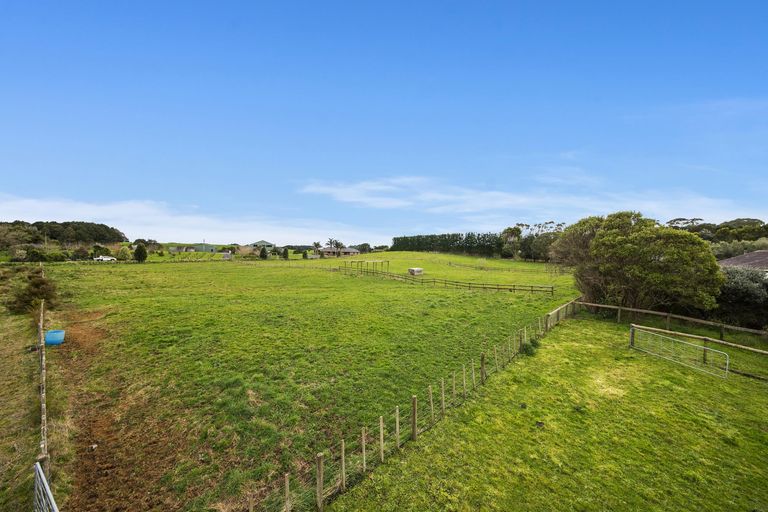 Photo of property in 102a Morley Road, Waiuku, 2681