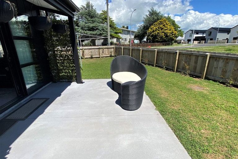 Photo of property in 7 Discovery Place, Marfell, New Plymouth, 4310