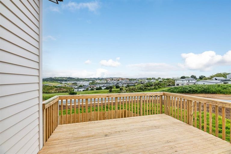 Photo of property in 18 Ta Moko Drive, Gulf Harbour, Whangaparaoa, 0930