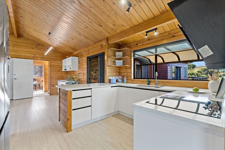 Photo of property in 12 Channing Crescent, Botany Downs, Auckland, 2010