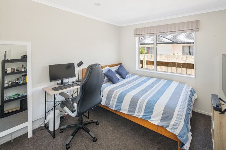 Photo of property in 5 Saint Vincent Terrace, Grenada Village, Wellington, 6037