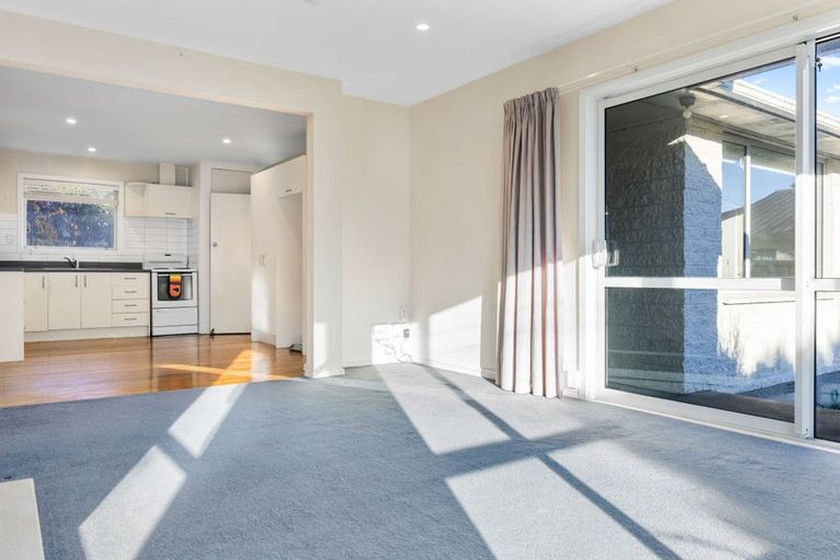 Photo of property in 14 Withells Road, Avonhead, Christchurch, 8042