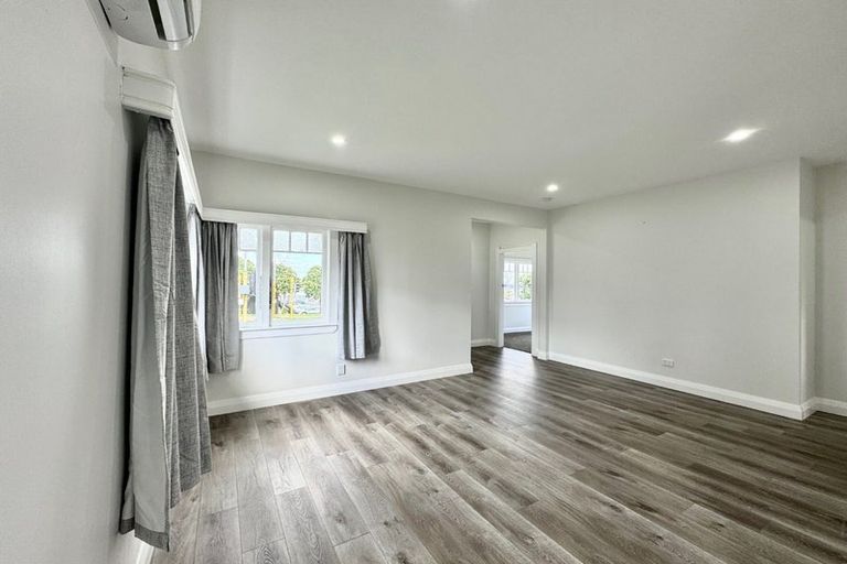 Photo of property in 222 East Tamaki Road, Otara, Auckland, 2023