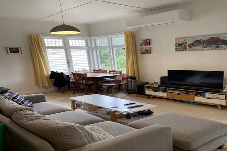 Photo of property in 2/37 Wilton Road, Wadestown, Wellington, 6012