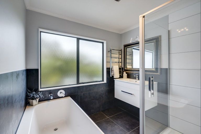 Photo of property in 85 Le Quesne Road, Bay View, Napier, 4104