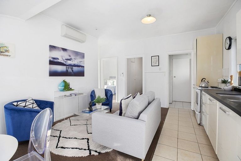 Photo of property in 67 Holloway Road, Aro Valley, Wellington, 6021