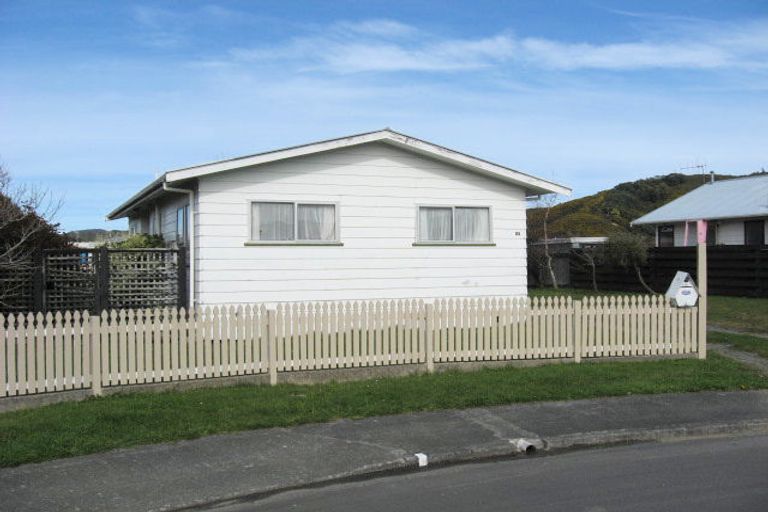 Photo of property in 17 Weymouth Grove, Wainuiomata, Lower Hutt, 5014
