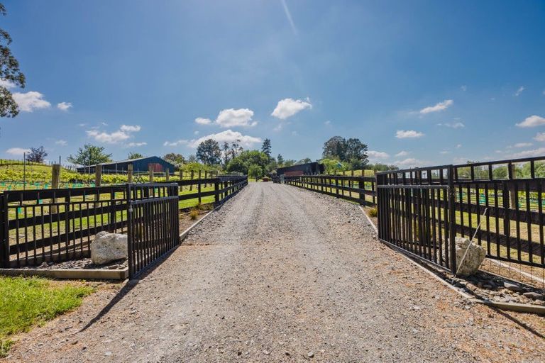 Photo of property in 4 Cemetery Road, Waipawa, 4273
