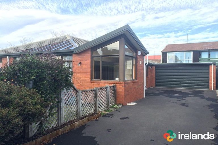 Photo of property in 17a Wittys Road, Avonhead, Christchurch, 8042