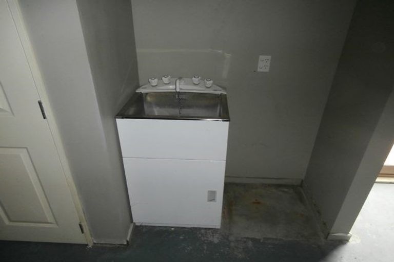 Photo of property in 42d Picton Avenue, Riccarton, Christchurch, 8011