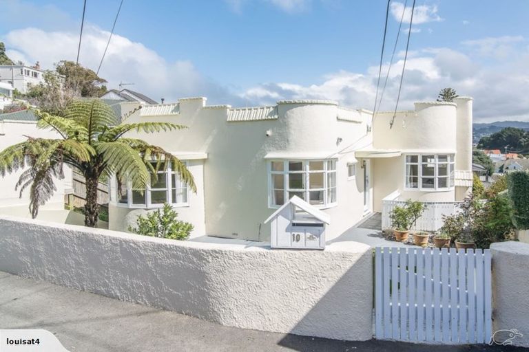 Photo of property in 10 Cavendish Square, Strathmore Park, Wellington, 6022