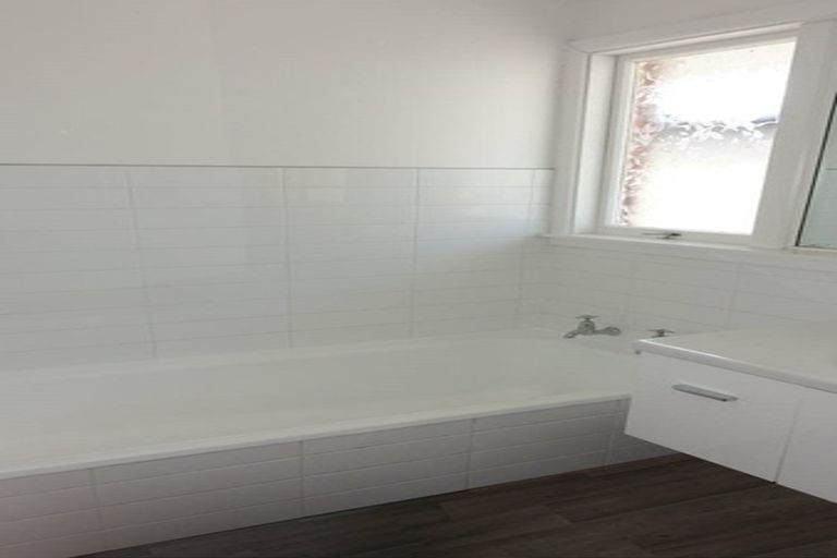 Photo of property in 5 Ketton Place, St Albans, Christchurch, 8052