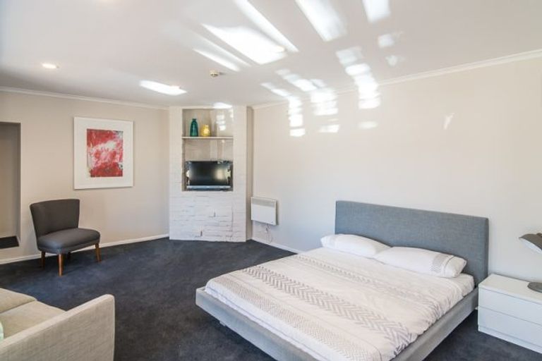 Photo of property in 1/219 The Terrace, Wellington Central, Wellington, 6011