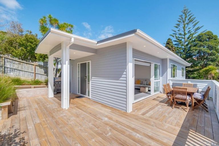 Photo of property in 34 Acacia Road, Torbay, Auckland, 0632