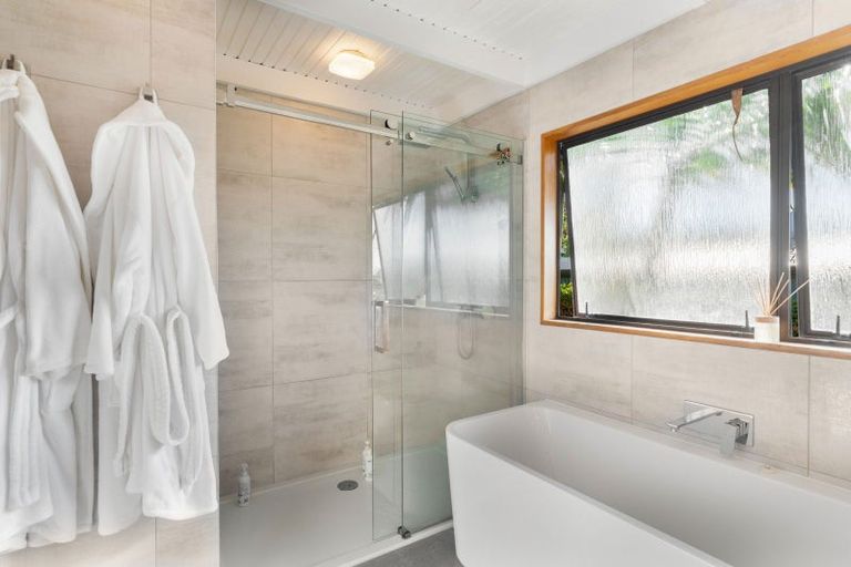 Photo of property in 8 Grey Avenue, Tairua, 3508