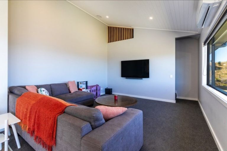 Photo of property in 71 Ross Rise, Kinloch, Taupo, 3385