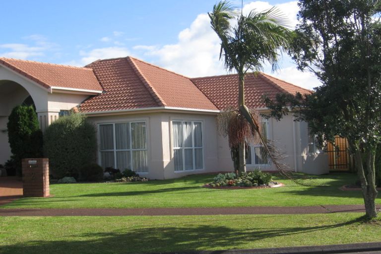 Photo of property in 2 Connemara Court, West Harbour, Auckland, 0618