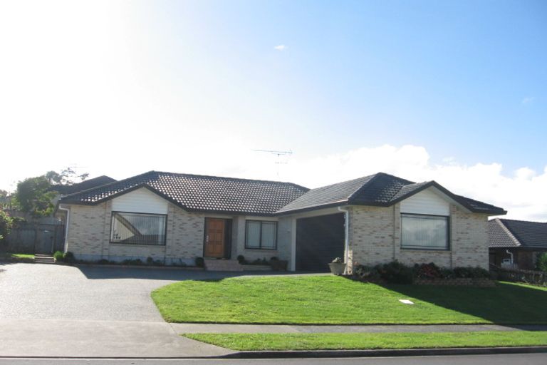 Photo of property in 15 Rathmar Drive, Manurewa, Auckland, 2105