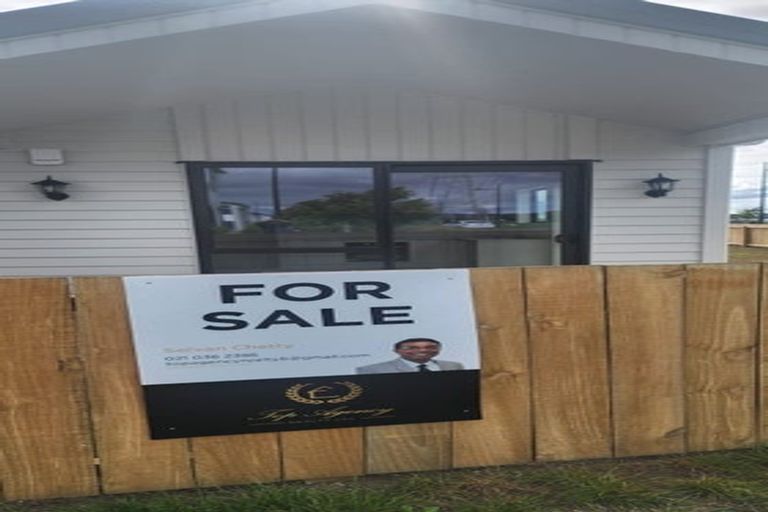 Photo of property in 25 Kapeta Lane, Karaka, 2113
