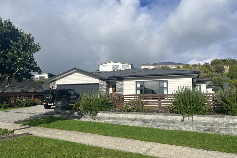 Photo of property in 38 Margaret Shields Avenue, Aotea, Porirua, 5024