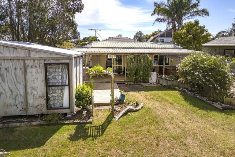 Photo of property in 230 Matarangi Drive, Matarangi, Whitianga, 3592
