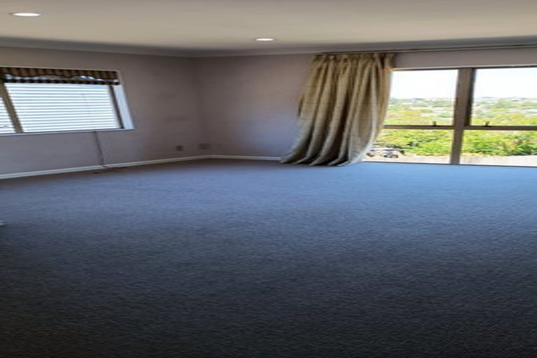 Photo of property in 11 Monarch Avenue, Hillcrest, Auckland, 0627