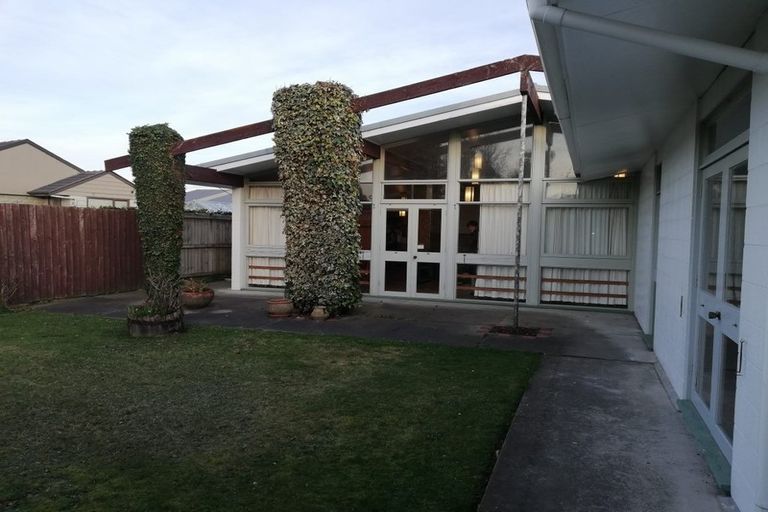 Photo of property in 10 Kingsgate Place, Burnside, Christchurch, 8053