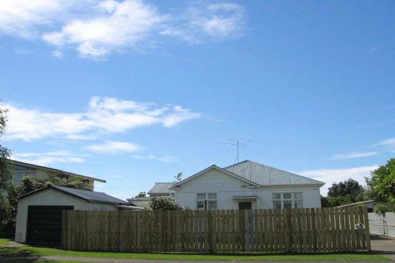 Photo of property in 68 Macdonald Street, Elgin, Gisborne, 4010