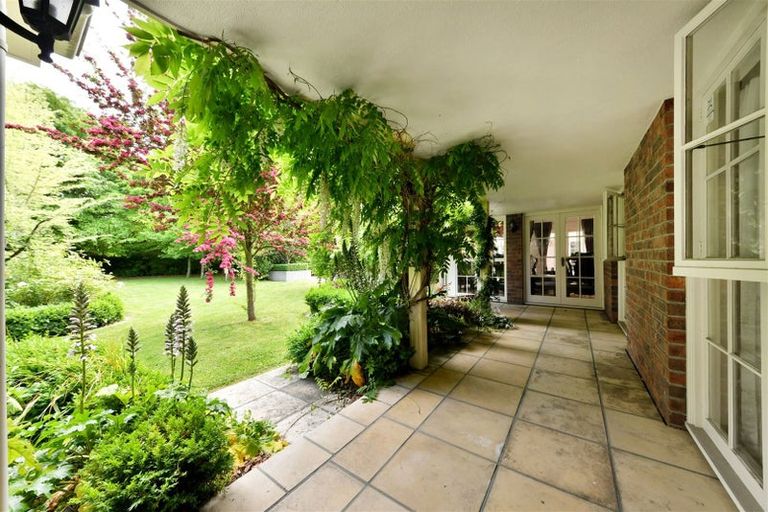 Photo of property in 5 Golden Elm Lane, Upper Riccarton, Christchurch, 8041