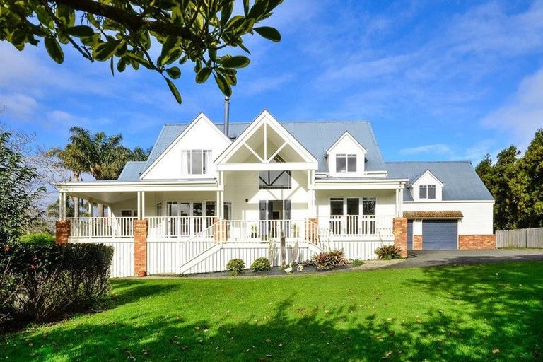 Photo of property in 46 Burns Lane, Kumeu, 0892